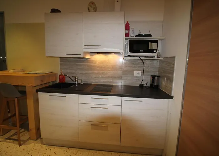 Apartment Gardar 79 *