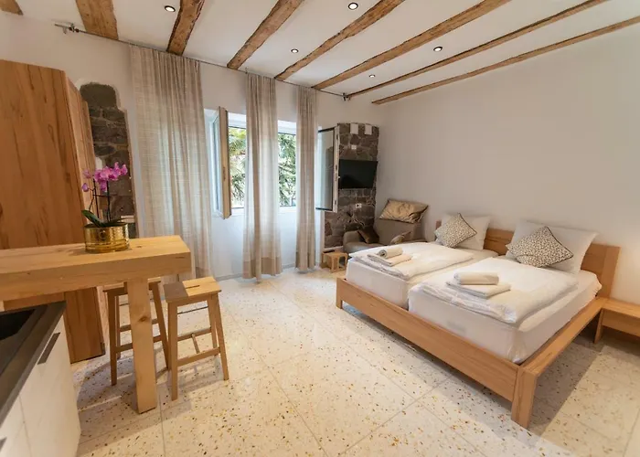 Apartment Gardar 79 *